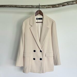 Zara Women's Beige Blazer with Black Buttons
